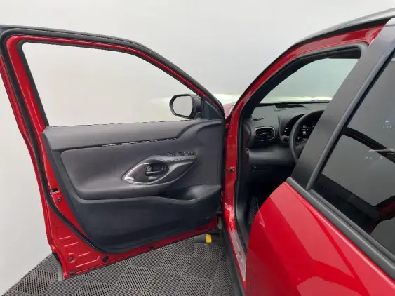 TOYOTA YARIS CROSS I - voiture d'occasion - Photo 19