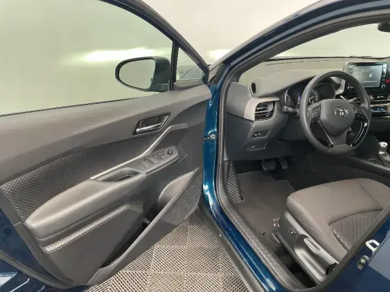 TOYOTA C-HR - voiture d'occasion - Photo 19