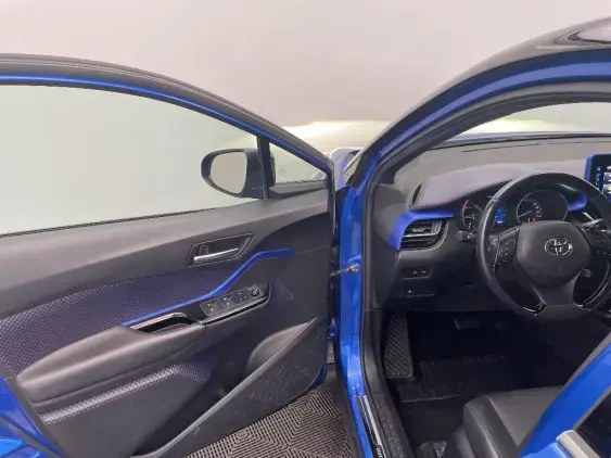 TOYOTA C-HR - voiture d'occasion - Photo 19