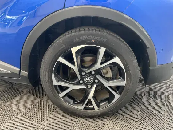 TOYOTA C-HR - voiture d'occasion - Photo 24