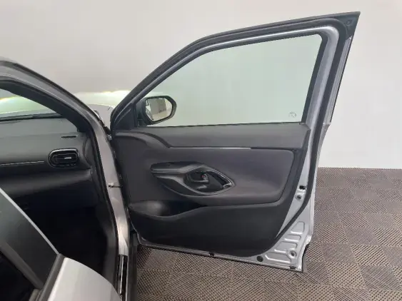 TOYOTA YARIS CROSS I - voiture d'occasion - Photo 20
