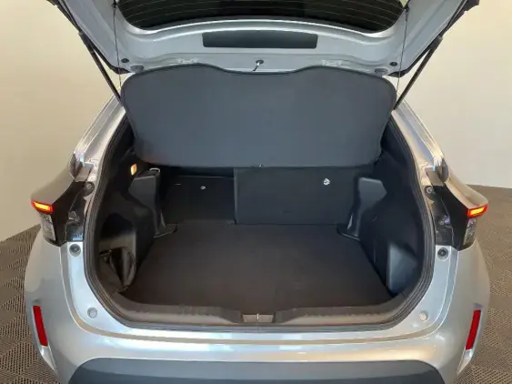TOYOTA YARIS CROSS I - voiture d'occasion - Photo 16