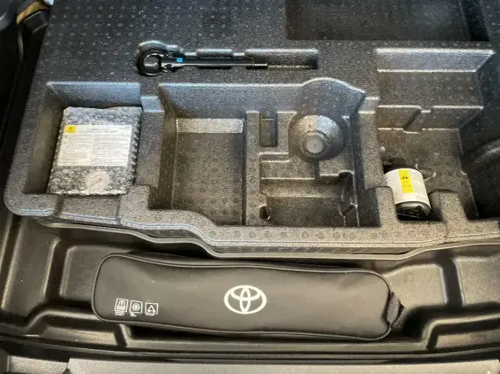 TOYOTA YARIS CROSS I - voiture d'occasion - Photo 17