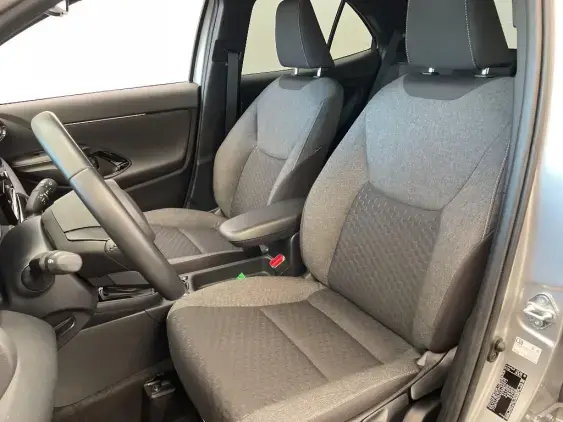 TOYOTA YARIS CROSS I - voiture d'occasion - Photo 18
