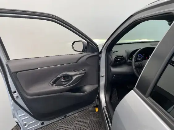 TOYOTA YARIS CROSS I - voiture d'occasion - Photo 19