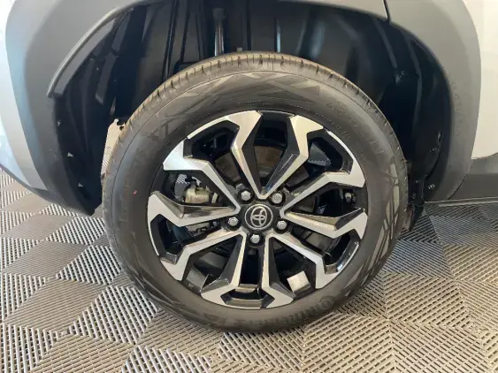 TOYOTA YARIS CROSS I - voiture d'occasion - Photo 25