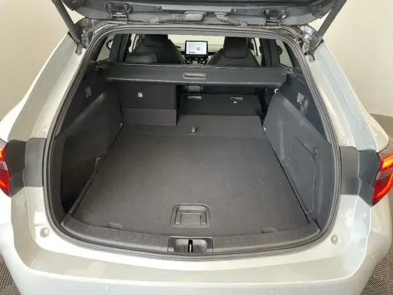 TOYOTA COROLLA TOURING SPT X - voiture d'occasion - Photo 16