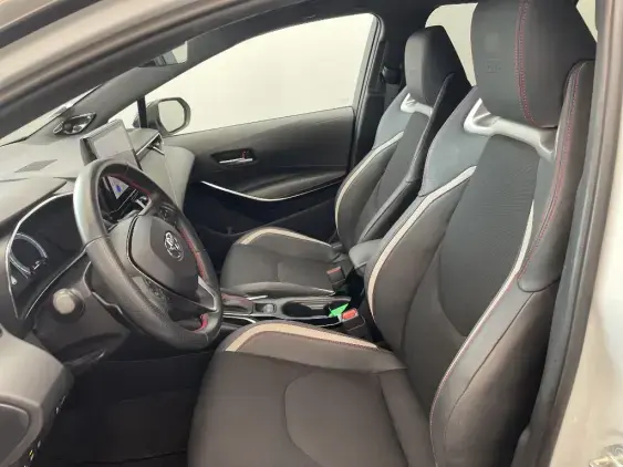 TOYOTA COROLLA TOURING SPT X - voiture d'occasion - Photo 18
