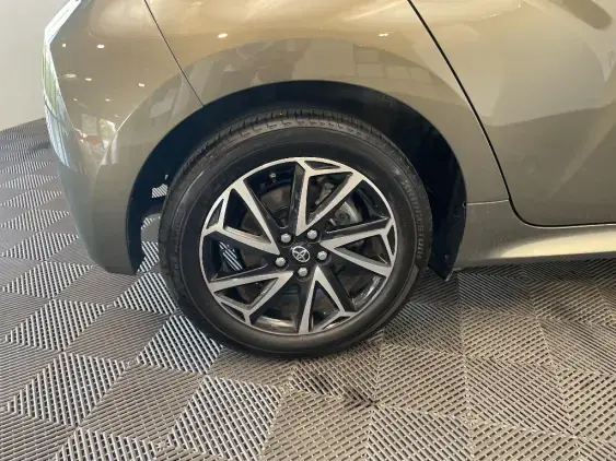 TOYOTA YARIS IV - voiture d'occasion - Photo 25