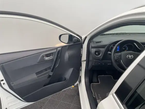 TOYOTA AURIS II - voiture d'occasion - Photo 19