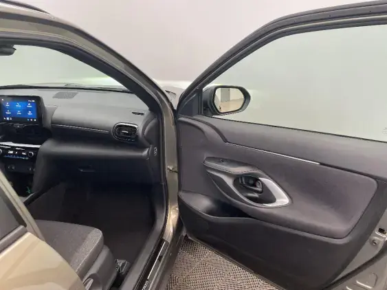 TOYOTA YARIS CROSS I - voiture d'occasion - Photo 20
