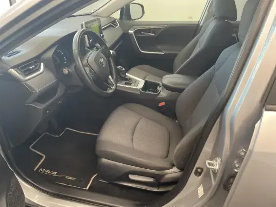 TOYOTA RAV4 V - voiture d'occasion - Photo 18