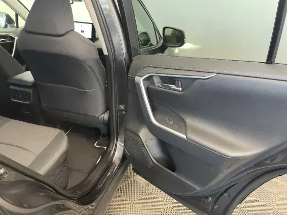 TOYOTA RAV4 V - voiture d'occasion - Photo 20
