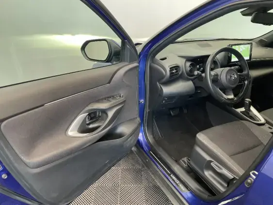TOYOTA YARIS CROSS I - voiture d'occasion - Photo 19