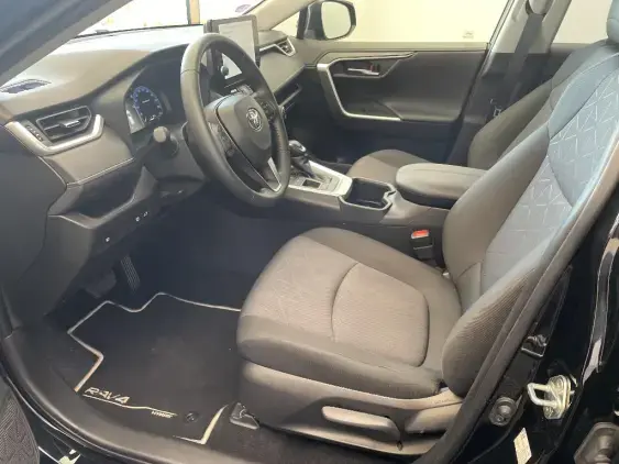 TOYOTA RAV4 V - voiture d'occasion - Photo 18