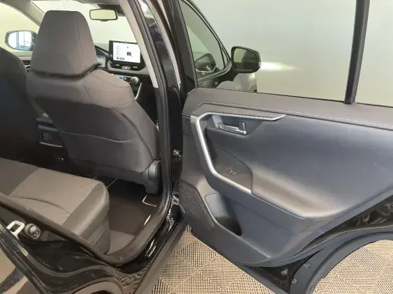 TOYOTA RAV4 V - voiture d'occasion - Photo 20