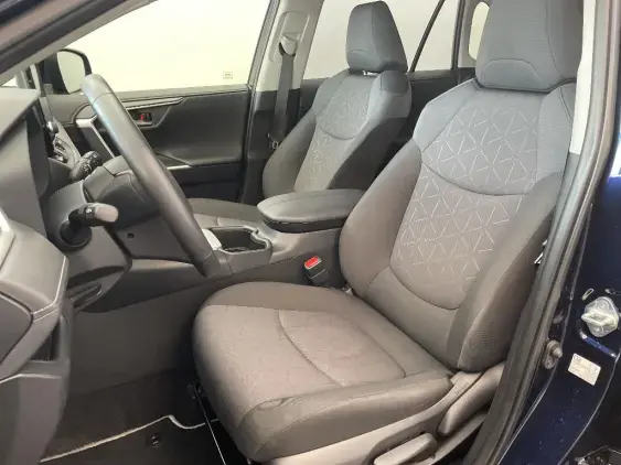 TOYOTA RAV4 V - voiture d'occasion - Photo 18