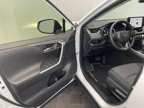 TOYOTA RAV4 V - voiture d'occasion - Photo 19