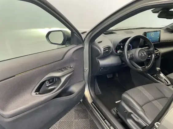 TOYOTA YARIS CROSS I - voiture d'occasion - Photo 19