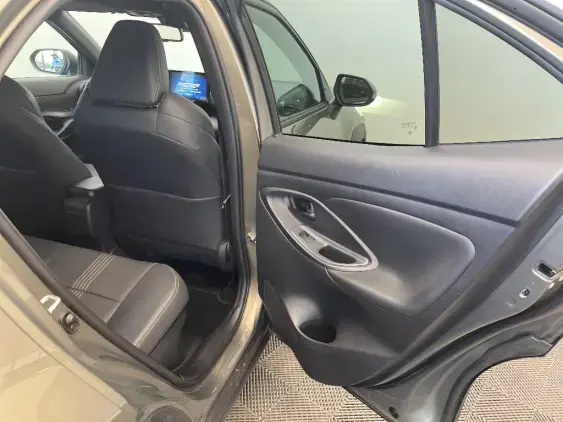 TOYOTA YARIS CROSS I - voiture d'occasion - Photo 20