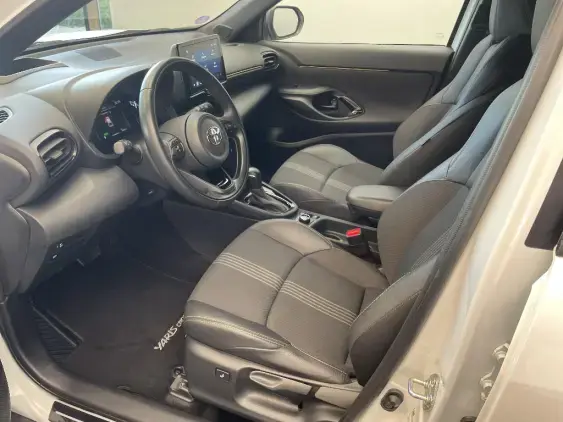 TOYOTA YARIS CROSS I - voiture d'occasion - Photo 18