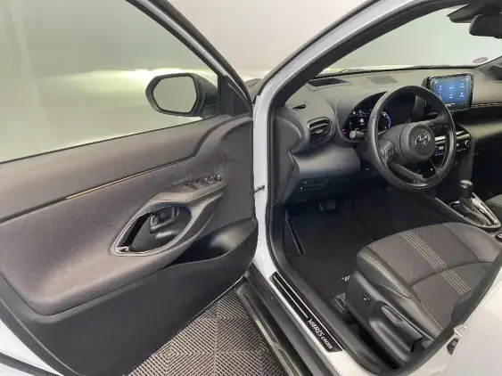 TOYOTA YARIS CROSS I - voiture d'occasion - Photo 19