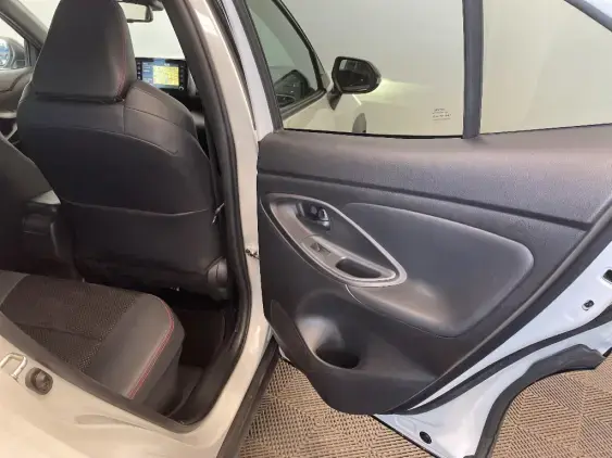 TOYOTA YARIS CROSS I - voiture d'occasion - Photo 20
