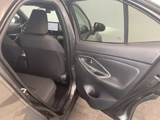 TOYOTA YARIS CROSS I - voiture d'occasion - Photo 20