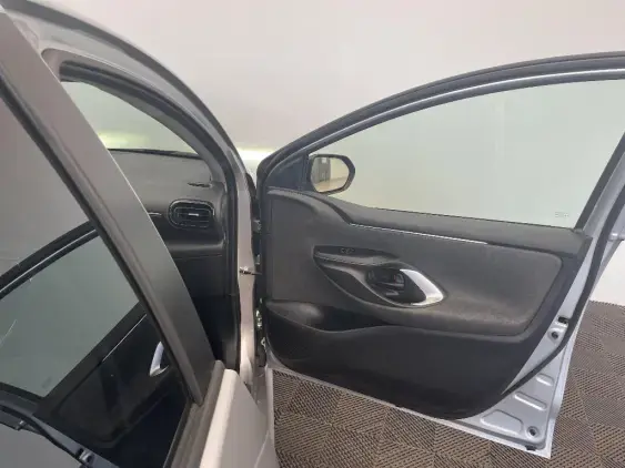 TOYOTA YARIS IV - voiture d'occasion - Photo 20