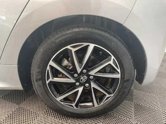 TOYOTA YARIS IV - voiture d'occasion - Photo 24