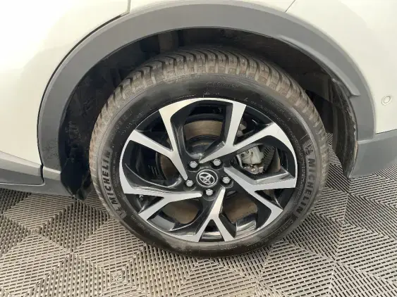 TOYOTA C-HR - voiture d'occasion - Photo 24
