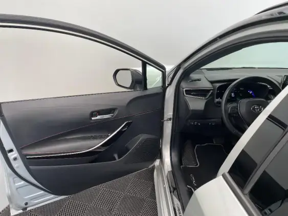 TOYOTA COROLLA TOURING SPT X - voiture d'occasion - Photo 19