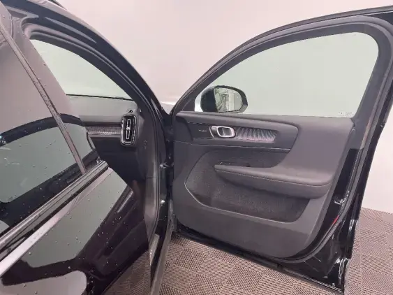 VOLVO XC40 - voiture d'occasion - Photo 20