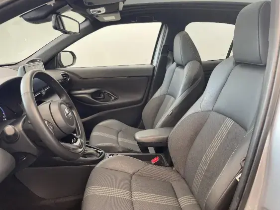 TOYOTA YARIS CROSS I - voiture d'occasion - Photo 18
