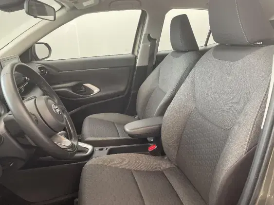 TOYOTA YARIS CROSS I - voiture d'occasion - Photo 18