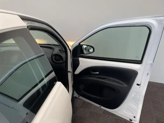 TOYOTA AYGO X - voiture d'occasion - Photo 20