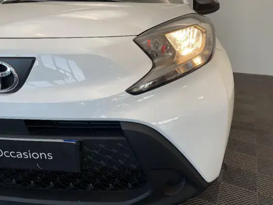 TOYOTA AYGO X - voiture d'occasion - Photo 22