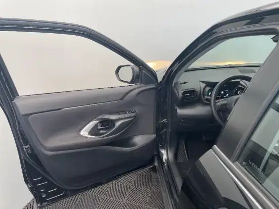 TOYOTA YARIS CROSS I - voiture d'occasion - Photo 19