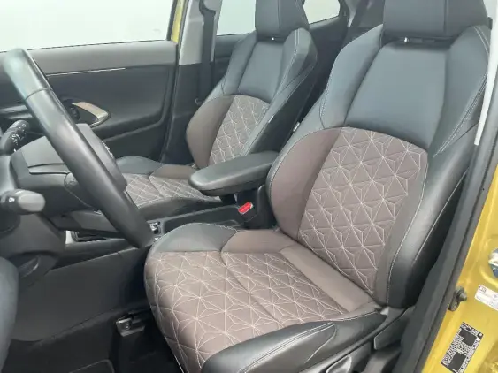 TOYOTA YARIS CROSS I - voiture d'occasion - Photo 18