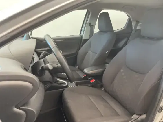 TOYOTA YARIS IV - voiture d'occasion - Photo 18