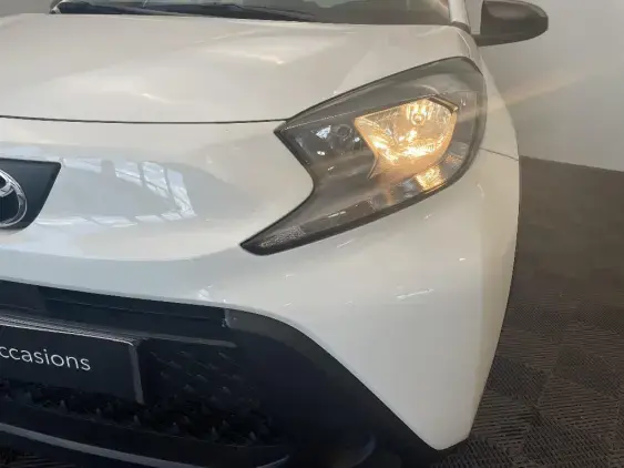 TOYOTA AYGO X - voiture d'occasion - Photo 21