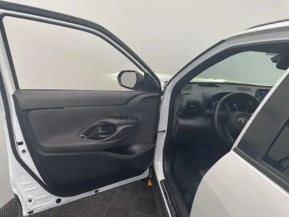 TOYOTA YARIS CROSS I - voiture d'occasion - Photo 19