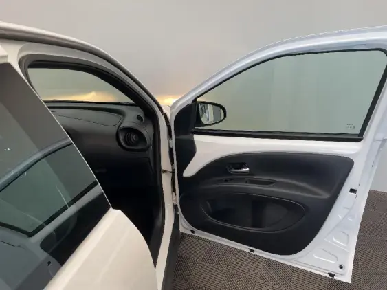 TOYOTA AYGO X - voiture d'occasion - Photo 20