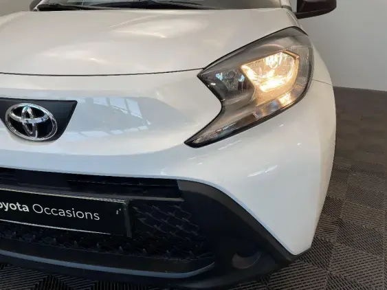 TOYOTA AYGO X - voiture d'occasion - Photo 22