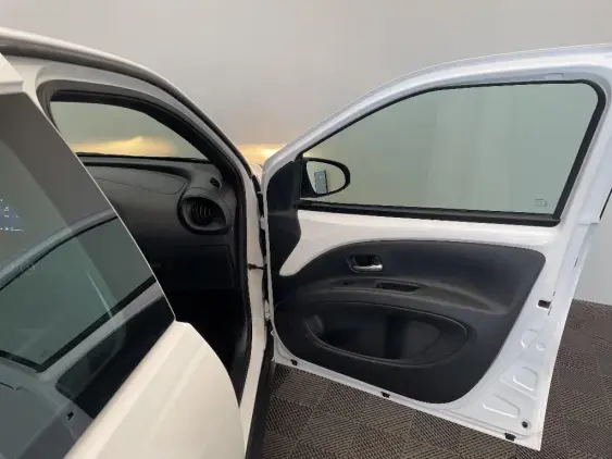 TOYOTA AYGO X - voiture d'occasion - Photo 20