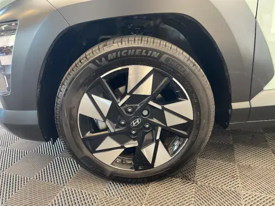 HYUNDAI KONA II - voiture d'occasion - Photo 23
