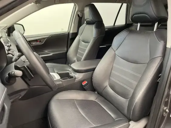 TOYOTA RAV4 V - voiture d'occasion - Photo 18