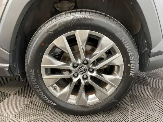 TOYOTA RAV4 V - voiture d'occasion - Photo 24