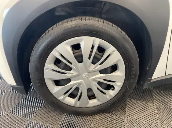 TOYOTA AYGO X - voiture d'occasion - Photo 23