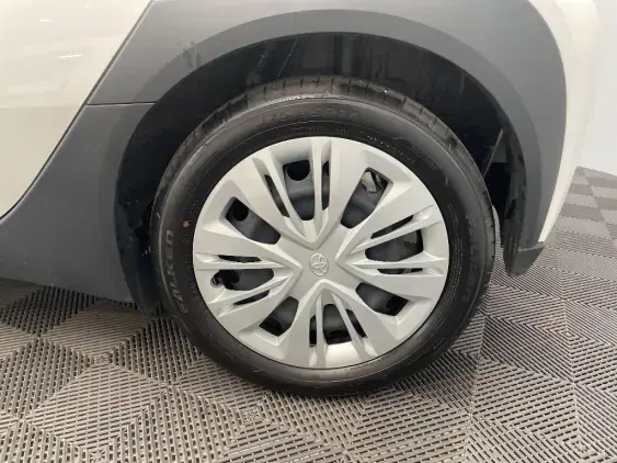 TOYOTA AYGO X - voiture d'occasion - Photo 24